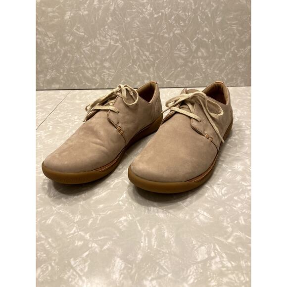 Unstructured by Clarks Tan Suede Leather Loafers, Women's Size 10/EUR 41.5 - Picture 1 of 7